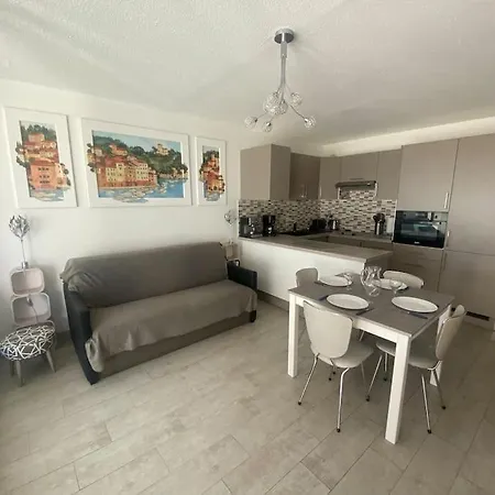Rdc Front De Mer, Calme 4mer4 Apartment