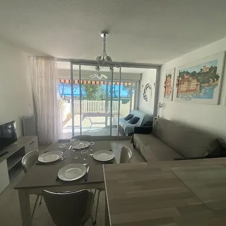 Rdc Front De Mer, Calme 4mer4 Apartment *